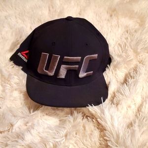 Reebok UFC snap back hat